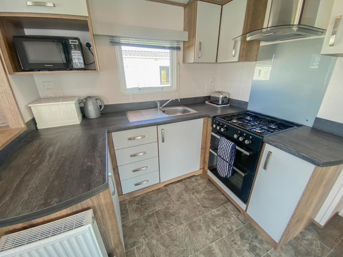 Crows Nest Caravan Park Holiday park