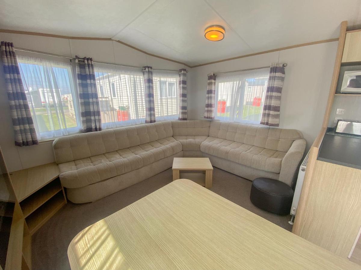 Crows Nest Caravan Park Holiday park